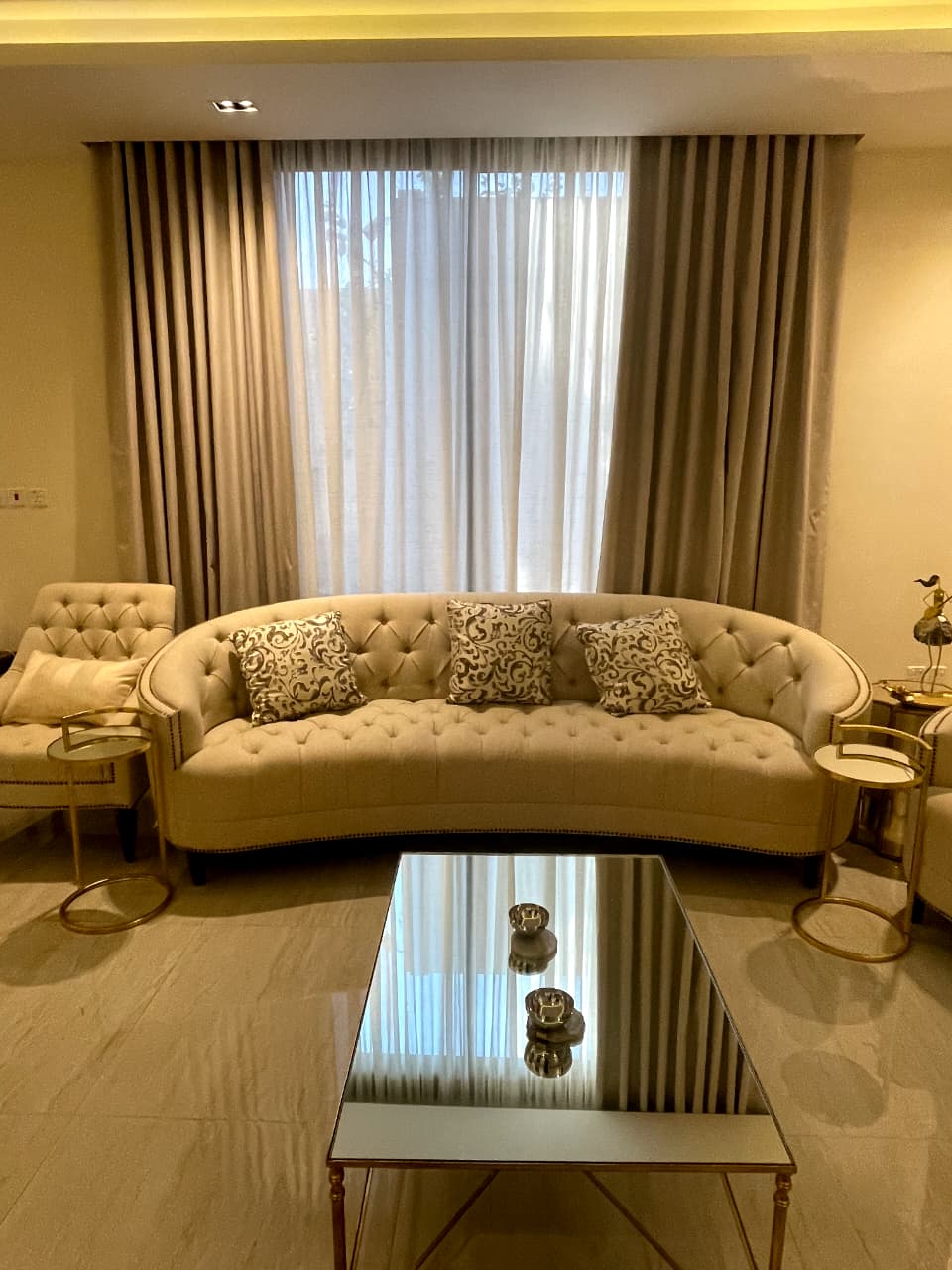 Complete Sofa Set with Curtain